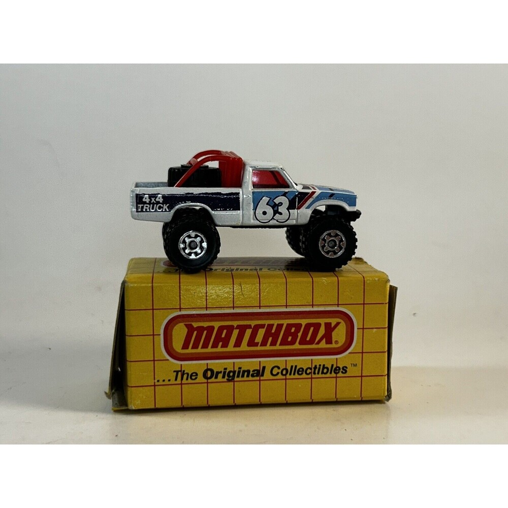 Matchbox MB 13 4X4 Dunes Racer 63 Pickup Truck Original Box